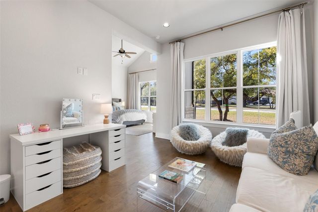 192 Gaucho WAY, Dripping Springs, TX 78620