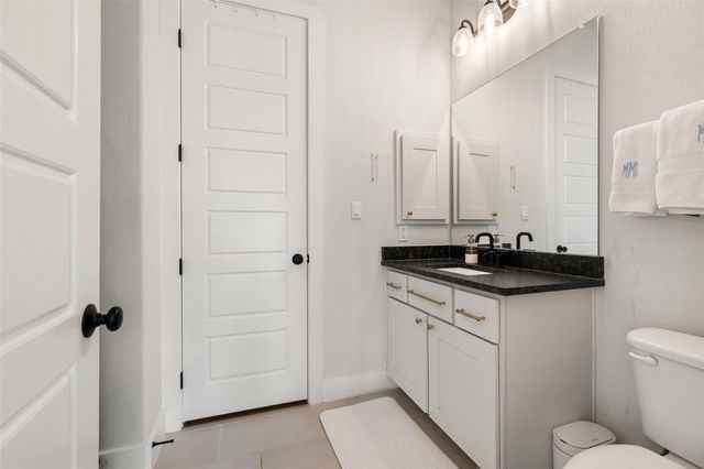 192 Gaucho WAY, Dripping Springs, TX 78620