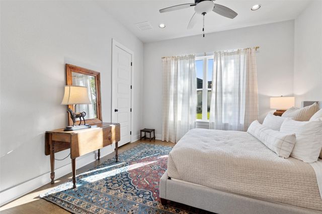 192 Gaucho WAY, Dripping Springs, TX 78620