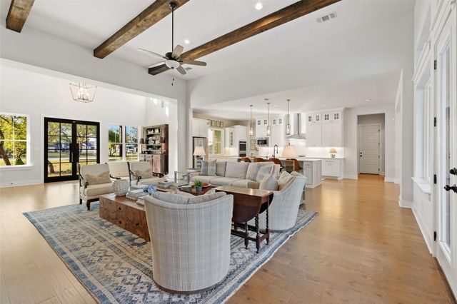 192 Gaucho WAY, Dripping Springs, TX 78620