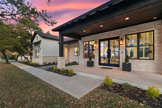 192 Gaucho WAY, Dripping Springs, TX 78620