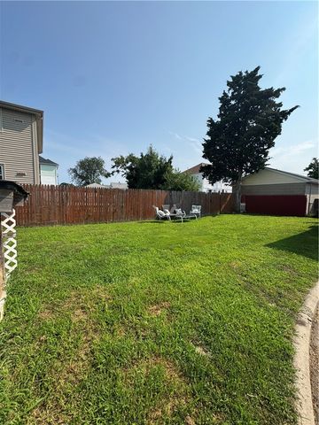 17 Booth Avenue 2, Pawtucket, RI 02861