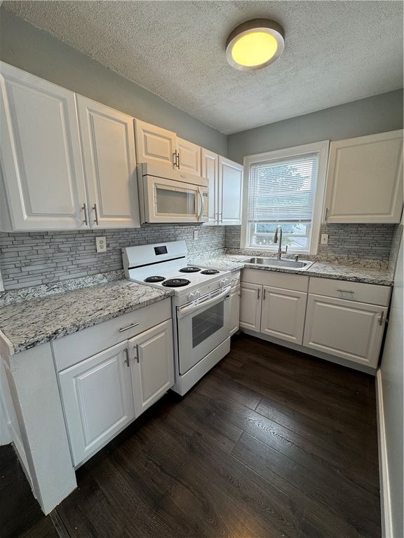 17 Booth Avenue 2, Pawtucket, RI 02861