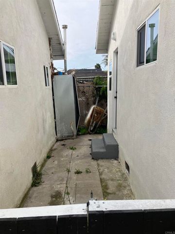 2411 21 L Street, San Diego, CA 92102