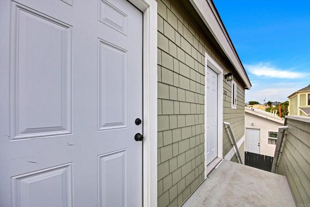 2411 21 L Street, San Diego, CA 92102