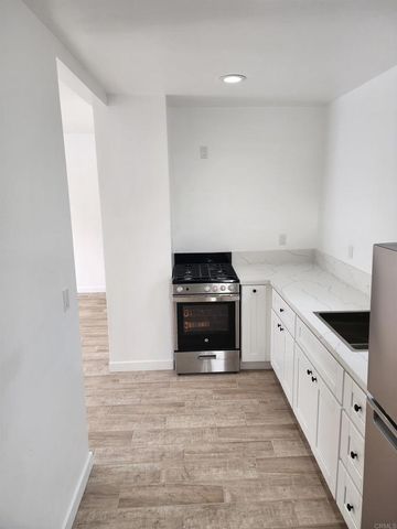 2411 21 L Street, San Diego, CA 92102