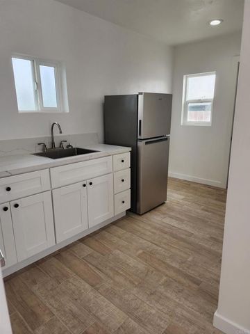 2411 21 L Street, San Diego, CA 92102