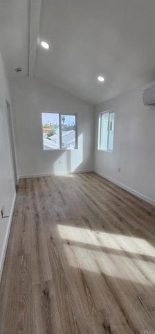 2411 21 L Street, San Diego, CA 92102