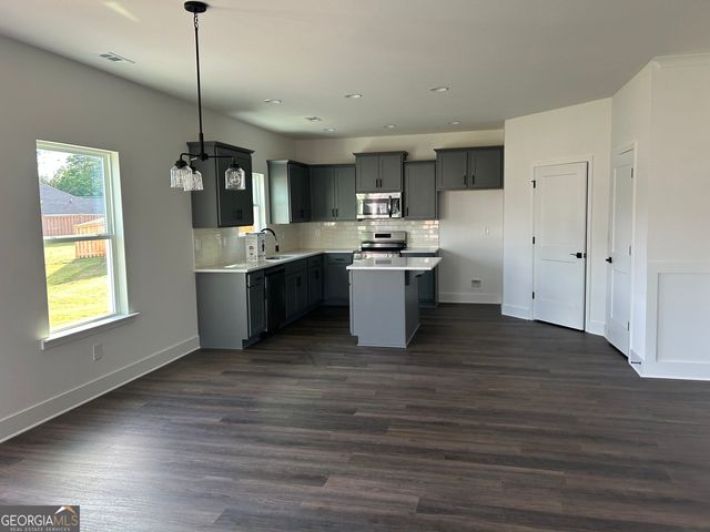 1157 Barrington Place Way, Macon, GA 31220