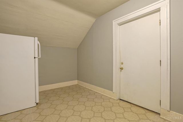 513 Park Avenue, Harrison, OH 45030