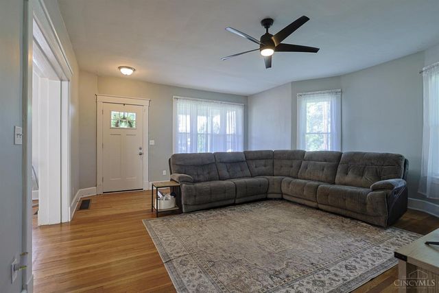 513 Park Avenue, Harrison, OH 45030