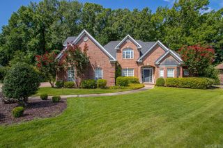 126 Grenoble Circle, Maumelle, AR 72113