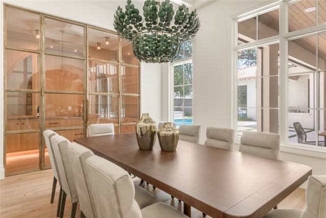 5807 Glen Falls Lane, Dallas, TX 75209