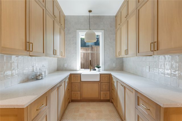 5807 Glen Falls Lane, Dallas, TX 75209