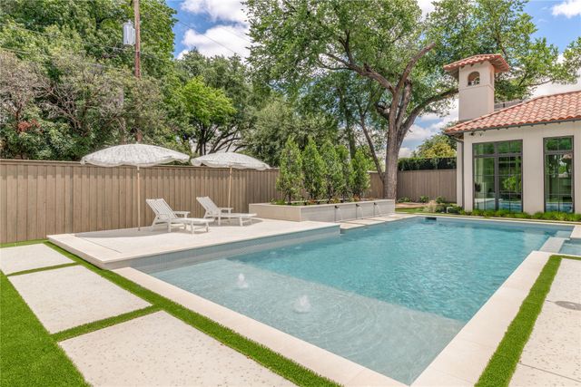 5807 Glen Falls Lane, Dallas, TX 75209