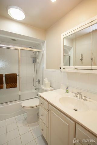 58 Schuyler Drive, Edison, NJ 08817