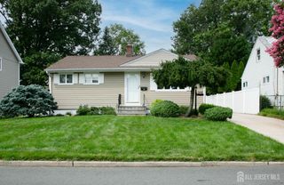 58 Schuyler Drive, Edison, NJ 08817