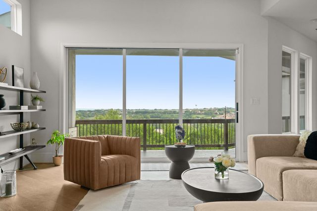 104 Lodestone CV, Austin, TX 78738