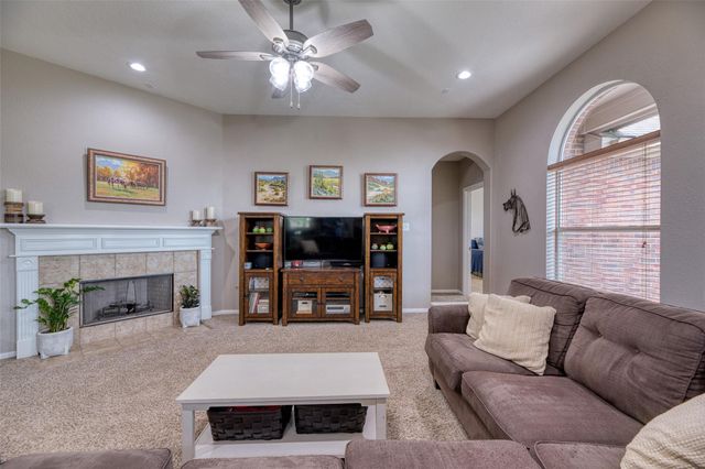 6 Red Adler Place, The Woodlands, TX 77382