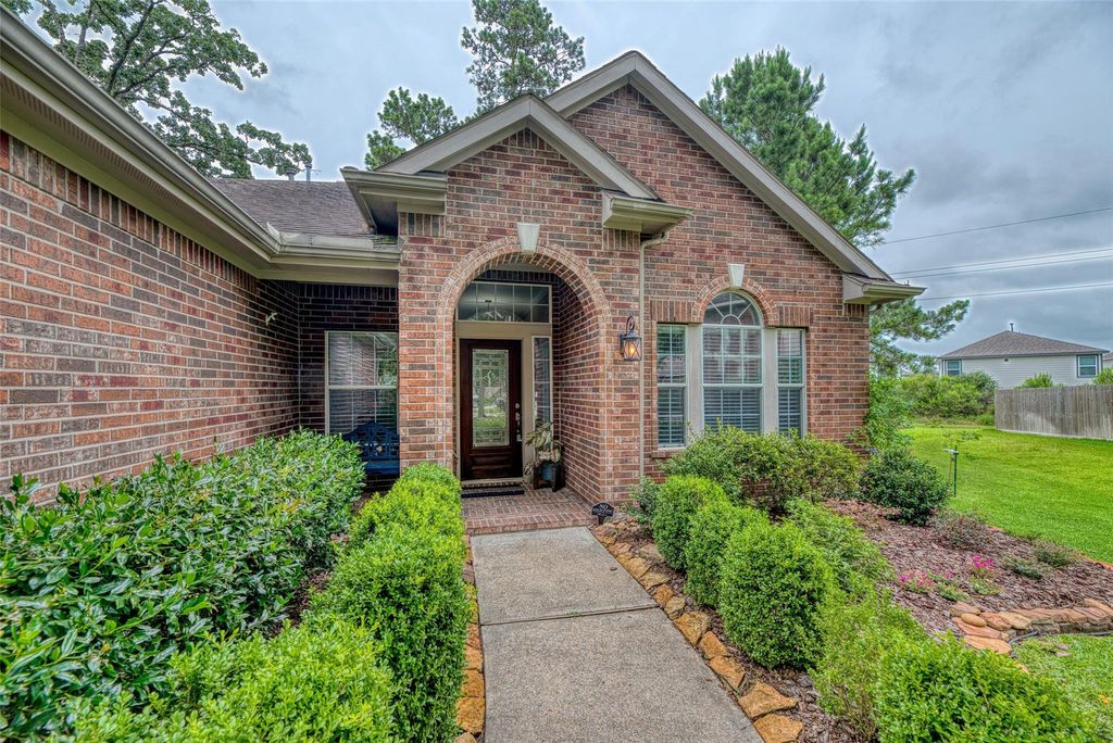 6 Red Adler Place, The Woodlands, TX 77382