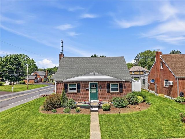 143 Dell Street, Emmaus Boro, PA 18049