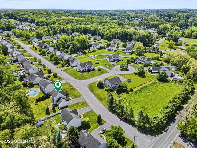 6 Shinnecock Hills Drive, Colonie, NY 12205