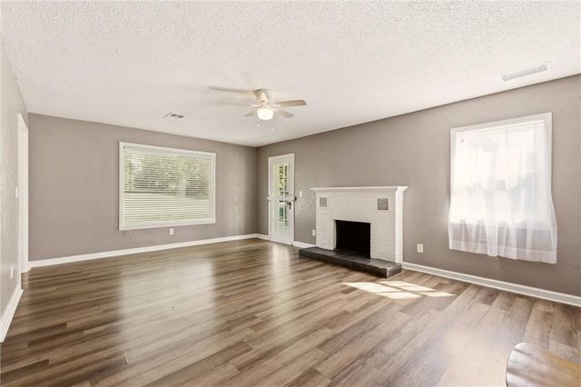 7203 E 102nd Street, Kansas City, MO 64134