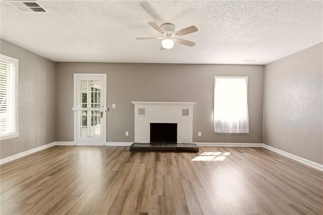 7203 E 102nd Street, Kansas City, MO 64134
