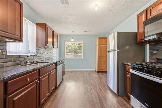 7203 E 102nd Street, Kansas City, MO 64134