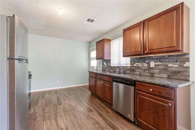 7203 E 102nd Street, Kansas City, MO 64134