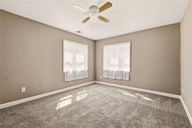 7203 E 102nd Street, Kansas City, MO 64134