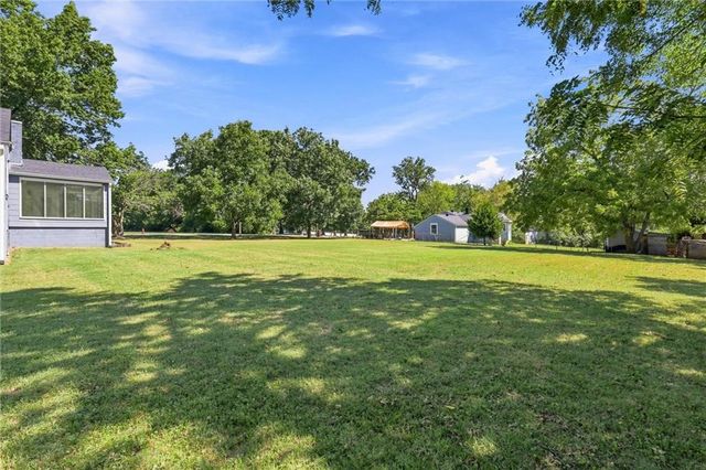 7203 E 102nd Street, Kansas City, MO 64134