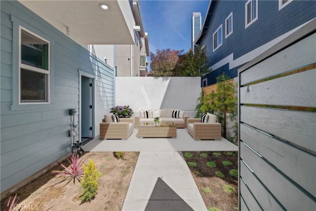 1708 Blossom Lane, Redondo Beach, CA 90278