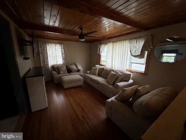 35 LONGVIEW DR, Bridgeton, NJ 08302