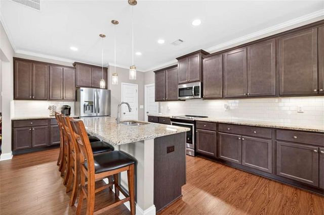 282 White Trillium Drive, Hoschton, GA 30548