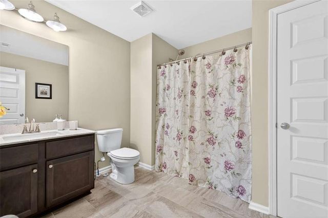 282 White Trillium Drive, Hoschton, GA 30548