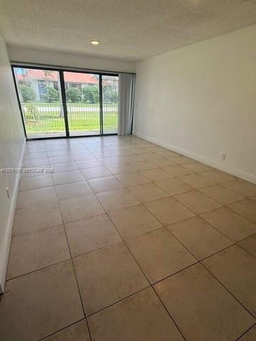 4211 San Marino 106, West Palm Beach, FL 33409