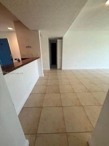 4211 San Marino 106, West Palm Beach, FL 33409