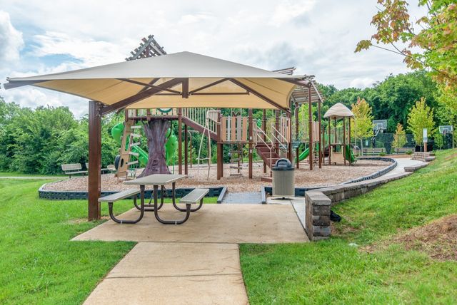 649 Beamon Dr, Franklin, TN 37064