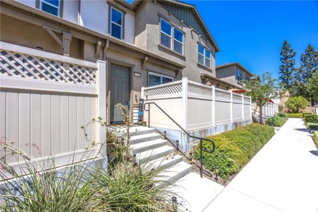 1346 Coriander Court, Upland, CA 91786