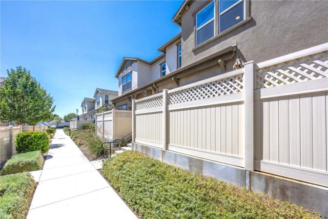 1346 Coriander Court, Upland, CA 91786