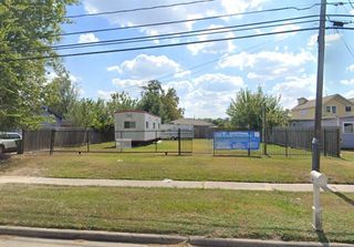 845 S Victory Drive, Houston, TX 77088