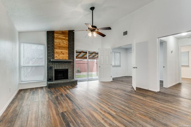 7206 lansbury, San Antonio, TX 78250