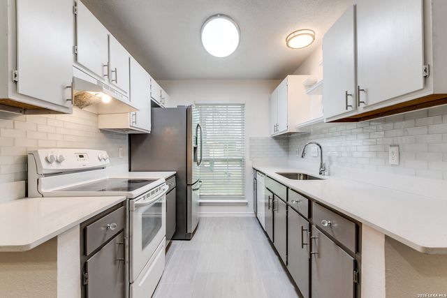 7206 lansbury, San Antonio, TX 78250