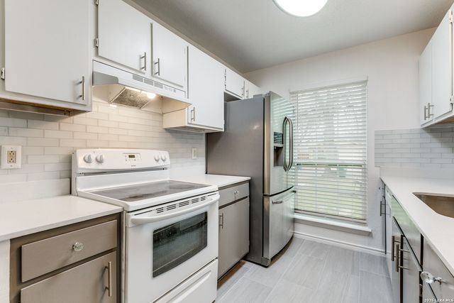 7206 lansbury, San Antonio, TX 78250