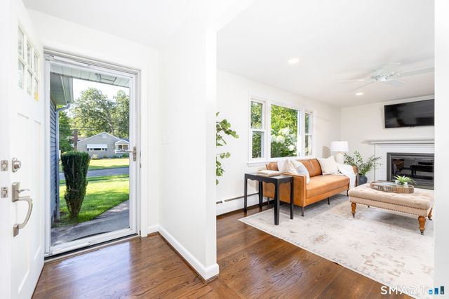 24 Haynes Road, West Hartford, CT 06117