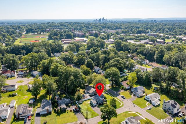 24 Haynes Road, West Hartford, CT 06117