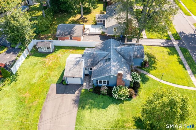 24 Haynes Road, West Hartford, CT 06117