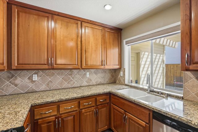 4825 Brittney Lee Ct, Sacramento, CA 95841