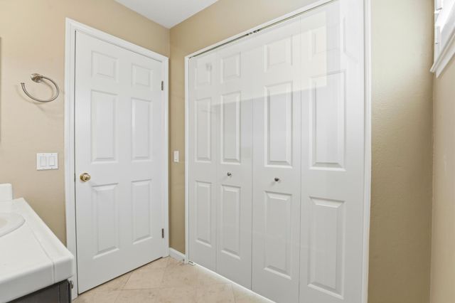 4825 Brittney Lee Ct, Sacramento, CA 95841